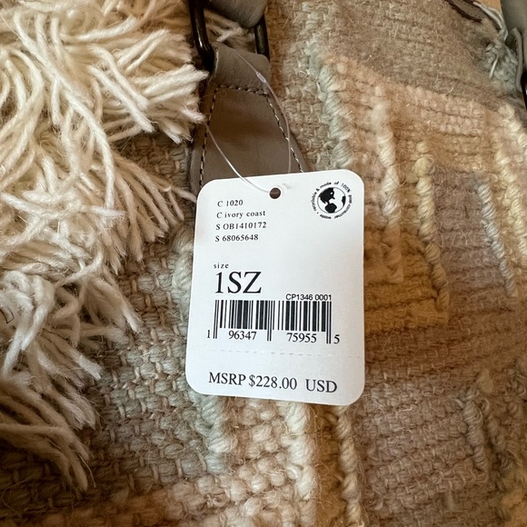 Free People Quick Trip Weekender (NWT) - Picture 6 of 8